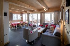 House in Turrach - Chalet Zirbenwald I with Whirlpool and Sauna for 8 persons