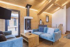 House in Haus im Ennstal - Superior Chalet with 3 bedrooms and sauna & whirlpool