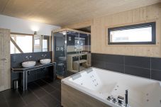 House in Pichl bei Schladming - Superior Chalet # 10 with sauna & bathtub inside