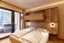 Aparthotel in Saalbach - Premium suite for up to 7 people & private wellness area