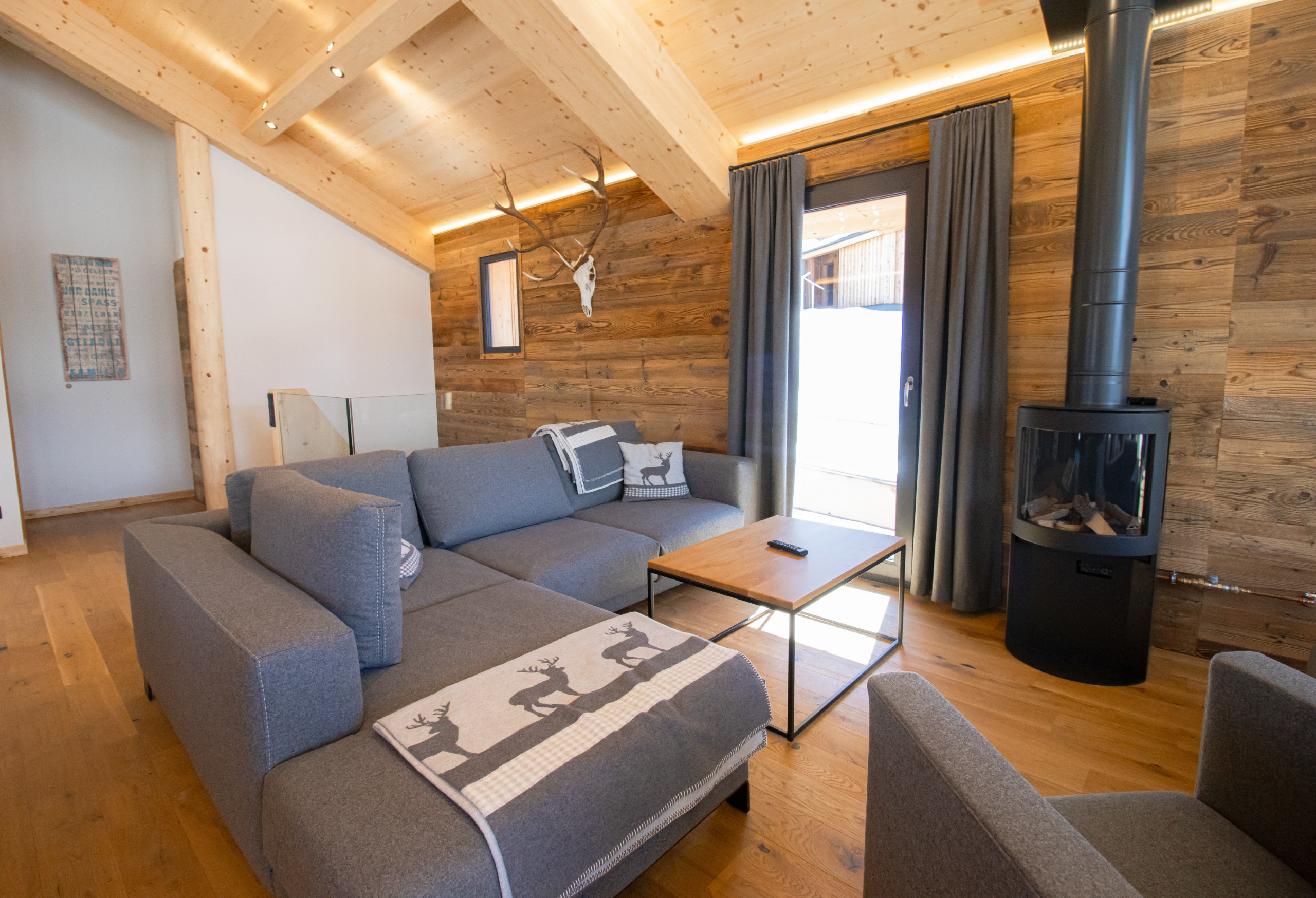  in Haus im Ennstal - Superior Chalet with 3 bedrooms and sauna & outdoor bathtub