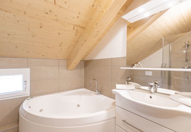 House in St. Georgen am Kreischberg - Superior Chalet # 39 with IR sauna & whirlpool House in St. Georgen am Kreischberg - Superior Chalet # 39 with IR sauna & whirlpool