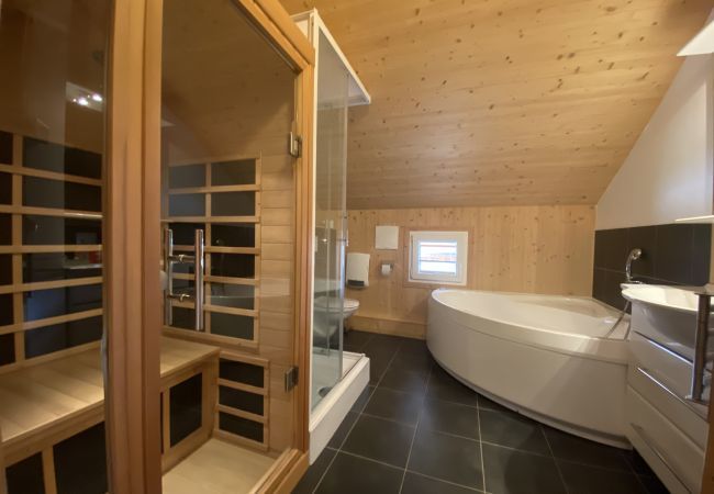 House in Hohentauern - Superior Chalet # 31 with IR-Sauna & Whirlpool bath House in Hohentauern - Superior Chalet # 31 with IR-Sauna & Whirlpool bath