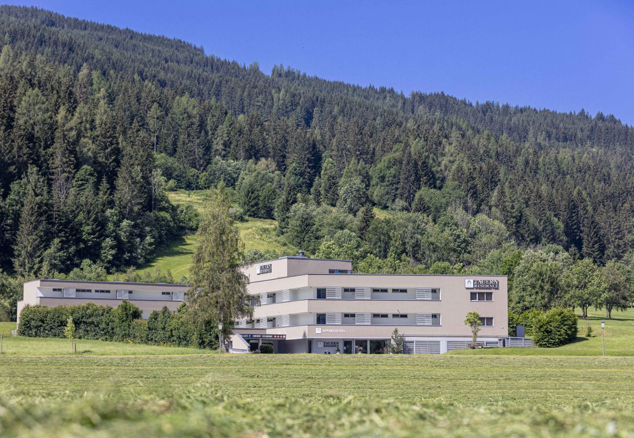 Apartment in Radstadt - Superior apartment & summer pool Apartment in Radstadt - Superior apartment & summer pool