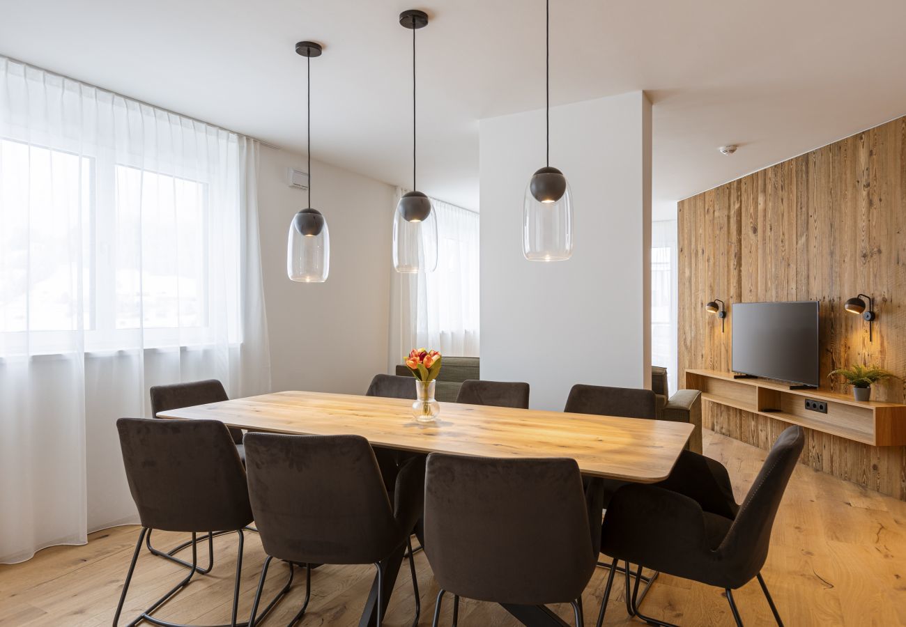 Apartment in Fiss - Premium apartment # 5 with 3 bedrooms and balcony