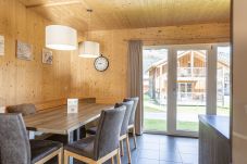 Huis in St. Georgen am Kreischberg - Chalet # 2a with 4 Bedrooms, IR sauna & Whirlpool