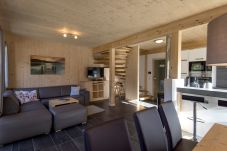 Huis in St. Georgen am Kreischberg - Chalet # 14a with 4 Bedrooms, IR sauna & whirlpool