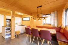 Chalet in Hohentauern - Premium vakantiehuis # 47 met sauna & whirlpool