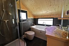 Huis in Hohentauern - Superior vakantiehuis # 63 met IR-sauna & bubbelbad