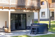 Huis in Inzell - Premium Chalet met sauna, zomer-zwembad en hottub