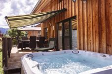 Huis in Murau - Superior vakantiehuis # 19 met IR-sauna & whirlpool