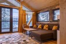 Huis in Turrach - Superior Chalet # 4 with Sauna & Hot Tub