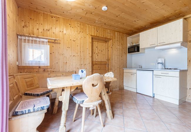 Chalet in St. Georgen am Kreischberg - Vakantiehuis voor tot 4 pers. met galerij Chalet in St. Georgen am Kreischberg - Vakantiehuis voor tot 4 pers. met galerij