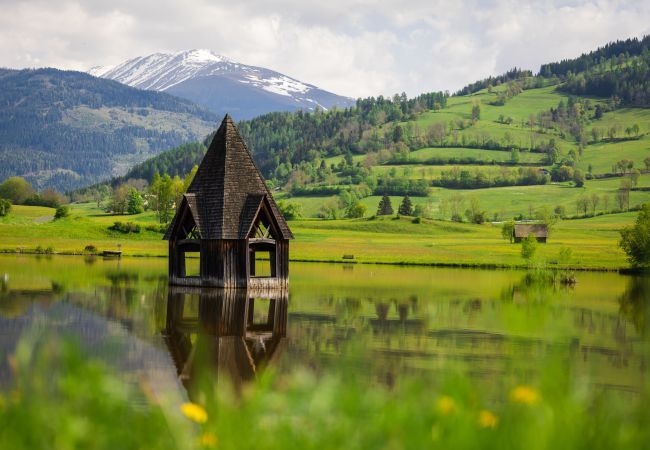 Chalet in St. Georgen am Kreischberg - Vakantiehuis voor tot 4 pers. met galerij Chalet in St. Georgen am Kreischberg - Vakantiehuis voor tot 4 pers. met galerij