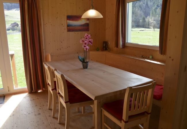 Chalet in Murau - Vakantiehuis Classic # 21a, met 4 slaapk. & IR-sauna Chalet in Murau - Vakantiehuis Classic # 21a, met 4 slaapk. & IR-sauna