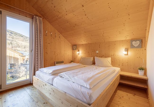 Huis in St. Georgen am Kreischberg - Superior Chalet # 8 met IR-sauna & whirlpool Huis in St. Georgen am Kreischberg - Superior Chalet # 8 met IR-sauna & whirlpool