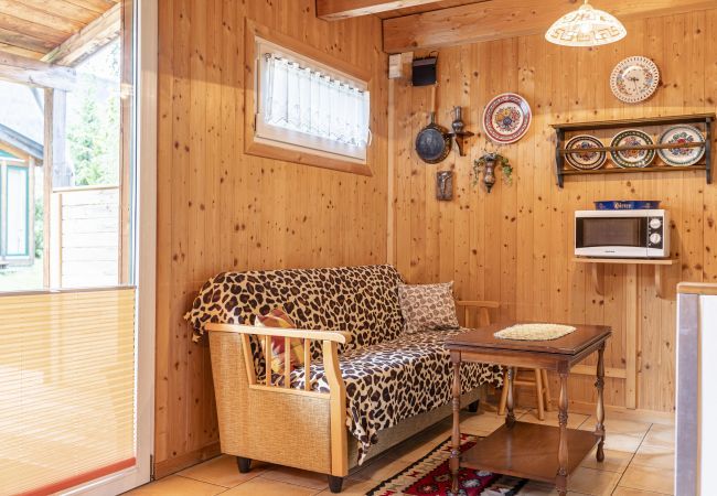 Chalet in St. Georgen am Kreischberg - Vakantiehuis # 8 met 2 slaapkamers voor 6 pers. Chalet in St. Georgen am Kreischberg - Vakantiehuis # 8 met 2 slaapkamers voor 6 pers.