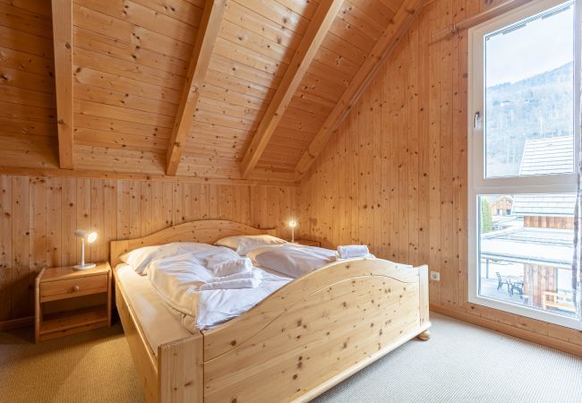 Chalet in St. Georgen ob Murau - Vakantiehuis # 16 met 2 slaapkamers voor 6 pers. Chalet in St. Georgen ob Murau - Vakantiehuis # 16 met 2 slaapkamers voor 6 pers.