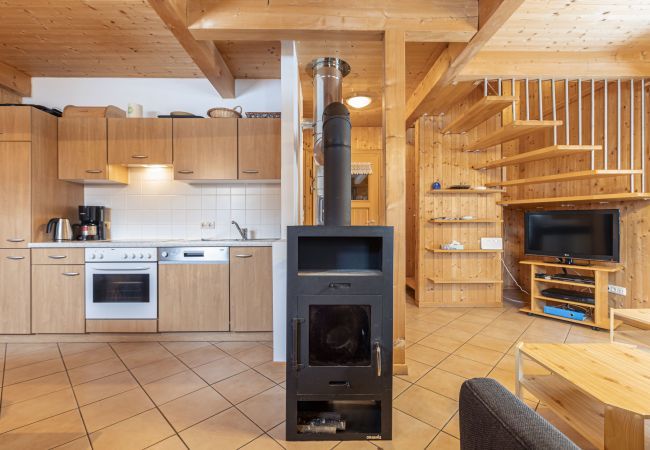 Chalet in St. Georgen ob Murau - Vakantiehuis # 16 met 2 slaapkamers voor 6 pers. Chalet in St. Georgen ob Murau - Vakantiehuis # 16 met 2 slaapkamers voor 6 pers.
