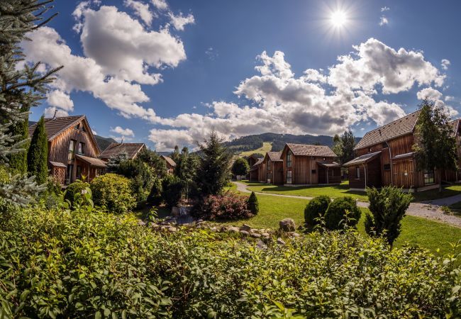 Chalet in St. Georgen am Kreischberg - Vakantiehuis # 46 met 2 slaapkamers voor 6 pers. Chalet in St. Georgen am Kreischberg - Vakantiehuis # 46 met 2 slaapkamers voor 6 pers.