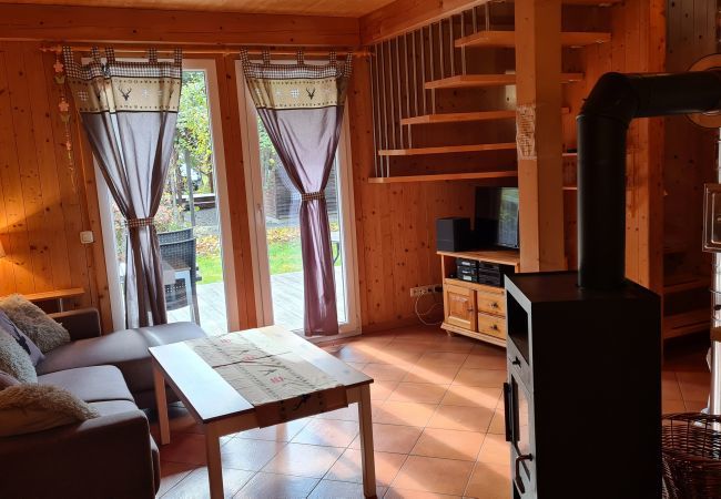 Chalet in St. Georgen am Kreischberg - Vakantiehuis # 46 met 2 slaapkamers voor 6 pers. Chalet in St. Georgen am Kreischberg - Vakantiehuis # 46 met 2 slaapkamers voor 6 pers.