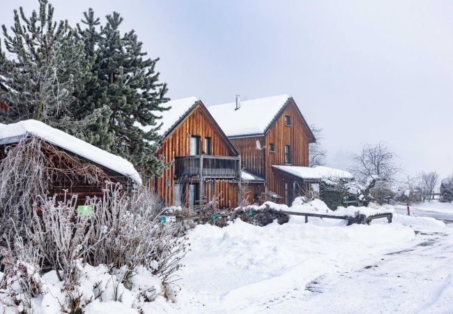 Chalet in St. Georgen am Kreischberg - Vakantiehuis # 46 met 2 slaapkamers voor 6 pers. Chalet in St. Georgen am Kreischberg - Vakantiehuis # 46 met 2 slaapkamers voor 6 pers.