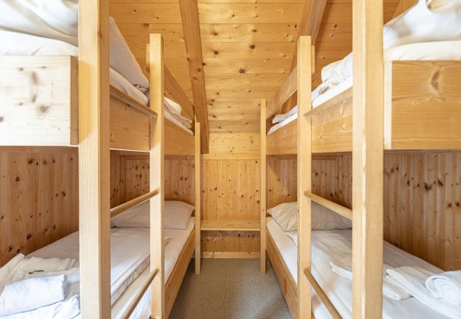 Chalet in St. Georgen am Kreischberg - Vakantiehuis # 46 met 2 slaapkamers voor 6 pers. Chalet in St. Georgen am Kreischberg - Vakantiehuis # 46 met 2 slaapkamers voor 6 pers.