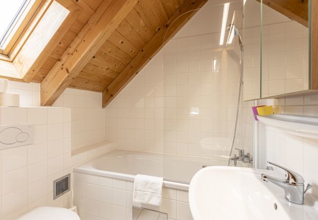 Chalet in St. Georgen am Kreischberg - Vakantiehuis # 46 met 2 slaapkamers voor 6 pers. Chalet in St. Georgen am Kreischberg - Vakantiehuis # 46 met 2 slaapkamers voor 6 pers.