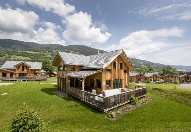 Huis in St. Georgen am Kreischberg - Premium Chalet # 17 met sauna & whirlpool  Huis in St. Georgen am Kreischberg - Premium Chalet # 17 met sauna & whirlpool