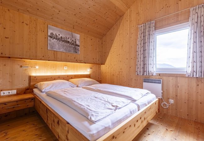 Huis in St. Georgen am Kreischberg - Premium Chalet # 26 met IR-sauna & whirlpool Huis in St. Georgen am Kreischberg - Premium Chalet # 26 met IR-sauna & whirlpool