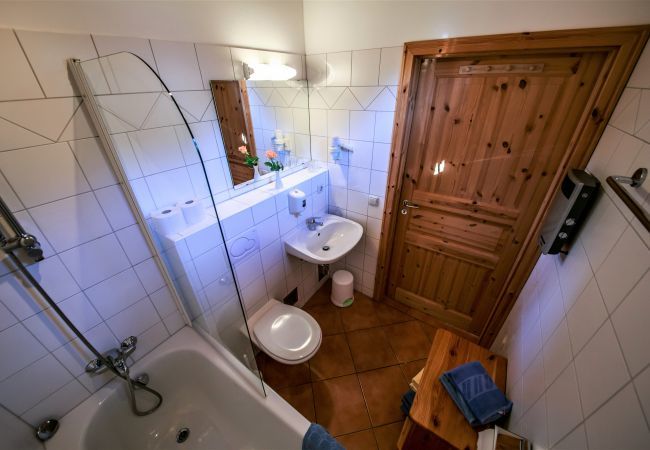 Chalet in St. Georgen am Kreischberg - Vakantiehuis voor tot 3 pers. met galerij Chalet in St. Georgen am Kreischberg - Vakantiehuis voor tot 3 pers. met galerij