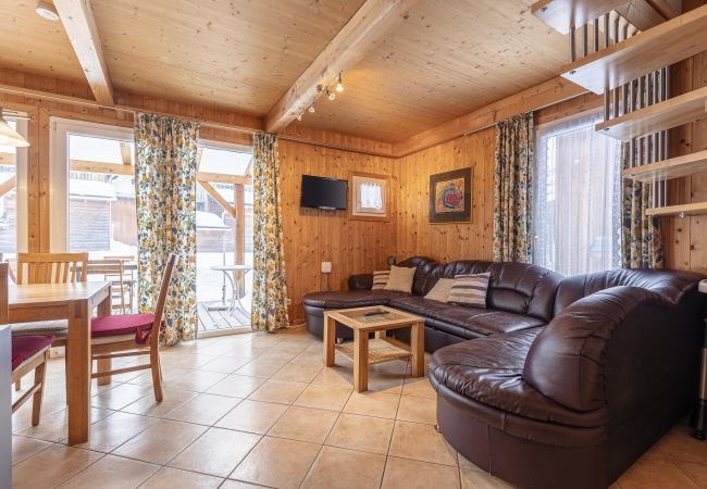 Chalet in St. Georgen am Kreischberg - Vakantiehuis met 2 slaapkamers voor 8 pers. Chalet in St. Georgen am Kreischberg - Vakantiehuis met 2 slaapkamers voor 8 pers.