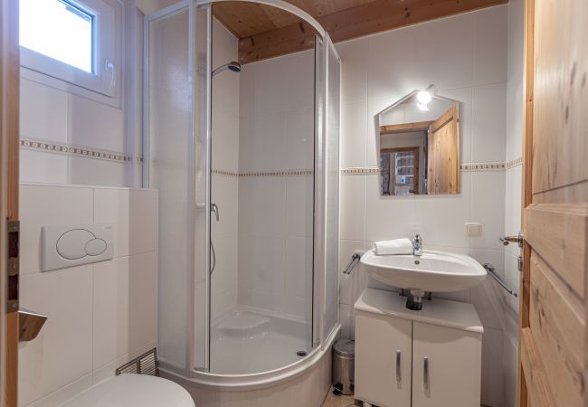 Chalet in St. Georgen am Kreischberg - Vakantiehuis met 2 slaapkamers voor 8 pers. Chalet in St. Georgen am Kreischberg - Vakantiehuis met 2 slaapkamers voor 8 pers.