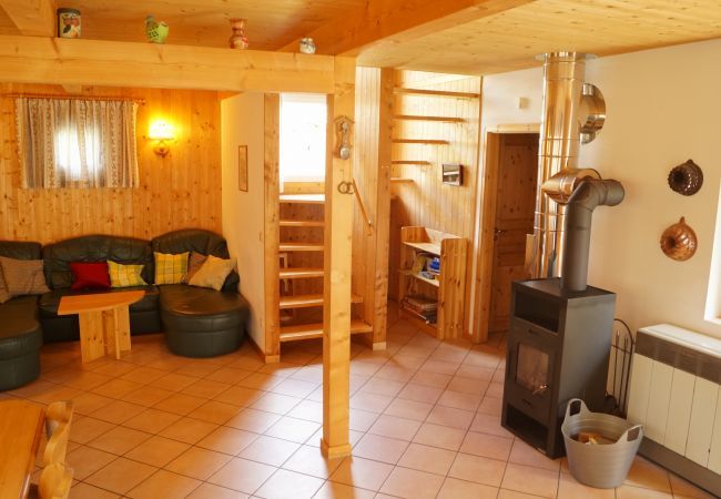 Chalet in St. Georgen am Kreischberg - Vakantiehuis met 4 slaapkamers Chalet in St. Georgen am Kreischberg - Vakantiehuis met 4 slaapkamers