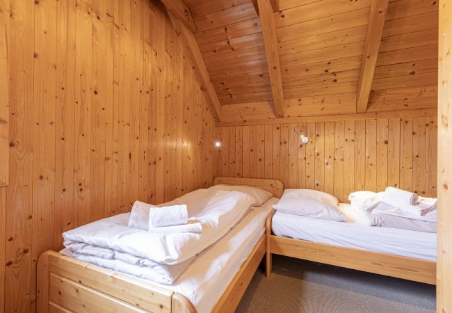 Chalet in St. Georgen am Kreischberg - Vakantiehuis met 4 slaapkamers Chalet in St. Georgen am Kreischberg - Vakantiehuis met 4 slaapkamers