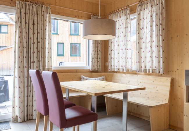 Huis in St. Georgen am Kreischberg - Chalet # 45a mit 3 Schlafzimmer, Sauna & Whirlpool Huis in St. Georgen am Kreischberg - Chalet # 45a mit 3 Schlafzimmer, Sauna & Whirlpool
