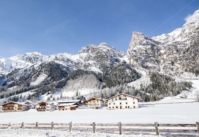 Chalet in Steinach am Brenner - Chalet met 4 slaapkamers  voor tot 10 personen Chalet in Steinach am Brenner - Chalet met 4 slaapkamers  voor tot 10 personen