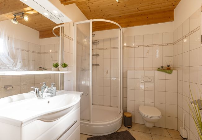 Chalet in Stadl an der Mur - Vakantiehuis # 155 met 3 slaapkamers voor 6 personen Chalet in Stadl an der Mur - Vakantiehuis # 155 met 3 slaapkamers voor 6 personen