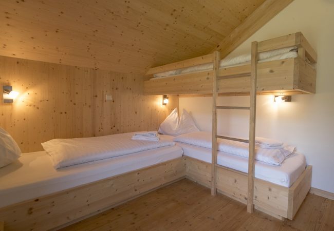 Huis in St. Georgen am Kreischberg - Chalet # 63a with 4 Bedroom, IR sauna & Whirlpool Huis in St. Georgen am Kreischberg - Chalet # 63a with 4 Bedroom, IR sauna & Whirlpool