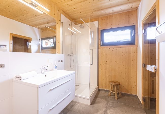 Huis in St. Georgen am Kreischberg - Superior Chalet # 28 met sauna Huis in St. Georgen am Kreischberg - Superior Chalet # 28 met sauna