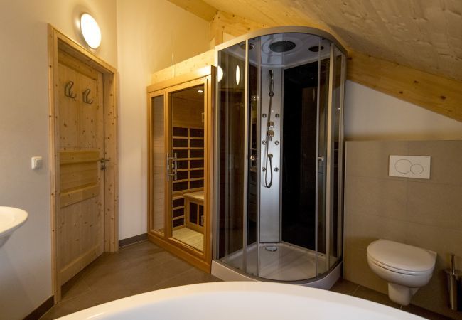 Huis in St. Georgen am Kreischberg - Chalet # 6a with 4 Bedrooms, IR sauna & whirlpool Huis in St. Georgen am Kreischberg - Chalet # 6a with 4 Bedrooms, IR sauna & whirlpool