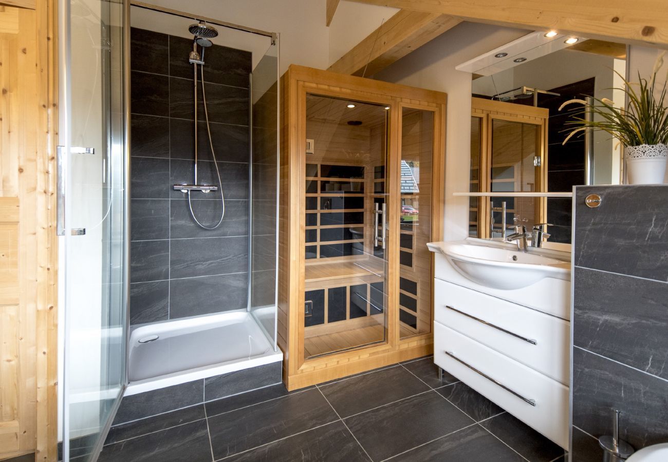 Huis in St. Georgen am Kreischberg - Chalet # 7 met 3 slaapkamers & IR-sauna Huis in St. Georgen am Kreischberg - Chalet # 7 met 3 slaapkamers & IR-sauna