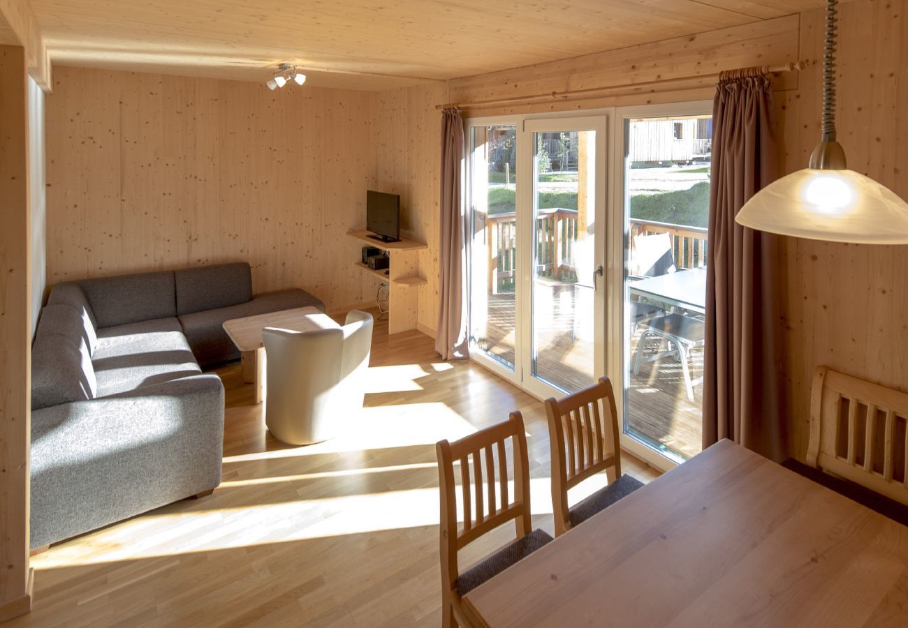 Chalet in St. Georgen am Kreischberg - Chalet # 9 met 2 slaapkamers & IR-sauna