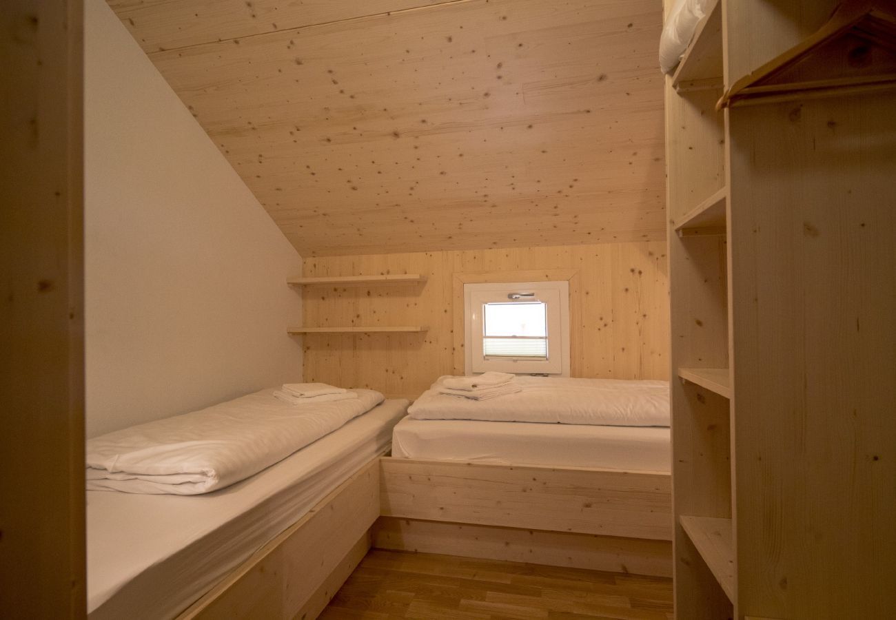 Chalet in St. Georgen am Kreischberg - Chalet # 14a with 4 Bedrooms, IR sauna & whirlpool Chalet in St. Georgen am Kreischberg - Chalet # 14a with 4 Bedrooms, IR sauna & whirlpool