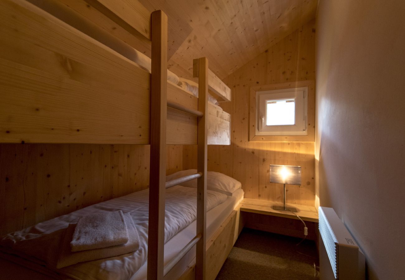 Chalet in St. Georgen am Kreischberg - Chalet # 5 met 3 slaapkamers & IR-sauna Chalet in St. Georgen am Kreischberg - Chalet # 5 met 3 slaapkamers & IR-sauna