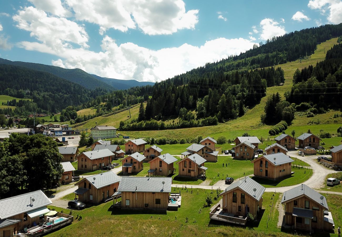 Huis in St. Georgen am Kreischberg - Superior Chalet # 66 met IR-sauna & whirlpool Huis in St. Georgen am Kreischberg - Superior Chalet # 66 met IR-sauna & whirlpool