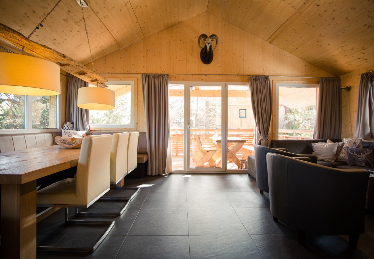 Chalet in Turrach - Vakantiehuis # 14 met sauna en indoor whirlpool