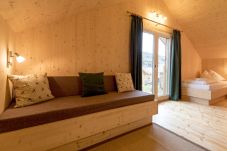 Ferienhaus in St. Georgen am Kreischberg - Chalet # 7 mit 3 Schlafzimmern & IR-Sauna