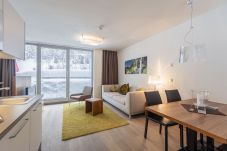 Ferienwohnung in Radstadt - Ferienwohnung mit 1 Schlafzimmer & Sommer Pool