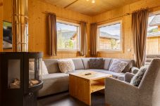 Ferienhaus in St. Georgen am Kreischberg - Chalet # 65b mit 4 Schlafzimmer, Sauna & Whirlpool